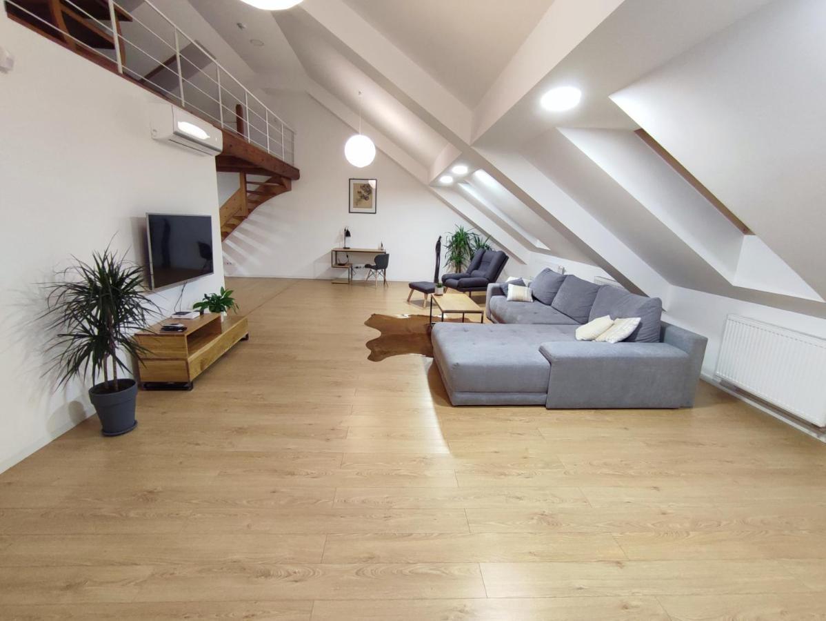 Apartament"Nad Niwka 6" Z Zamykanym Bezplatnym Parkingiem Bielsko-Biała Exterior foto
